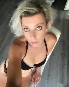Rencontre sexy dans le 92 avec une femme coquine