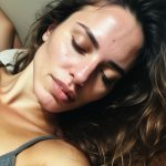 coquine qui adore la lingerie et le sexe